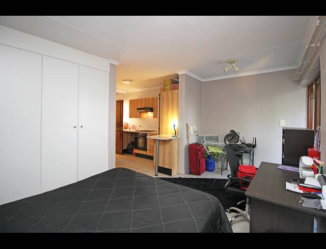 1 BEDROOM APARTMENT FOR SALE IN FERNDALE